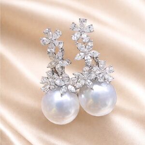 White Silver Diamond Blossom Pearl Earrings